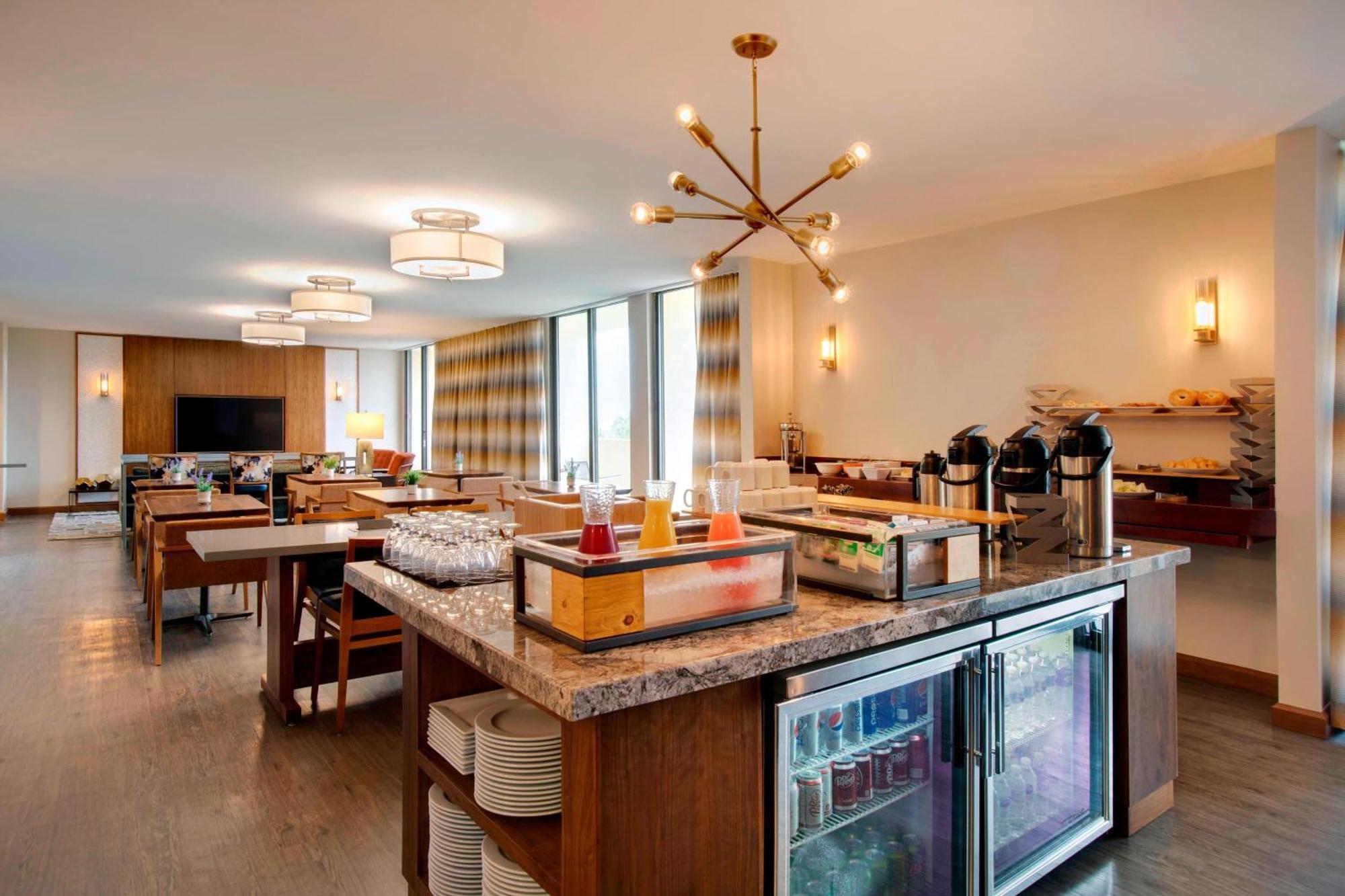 Greensboro-High Point Marriott Airport Екстериор снимка