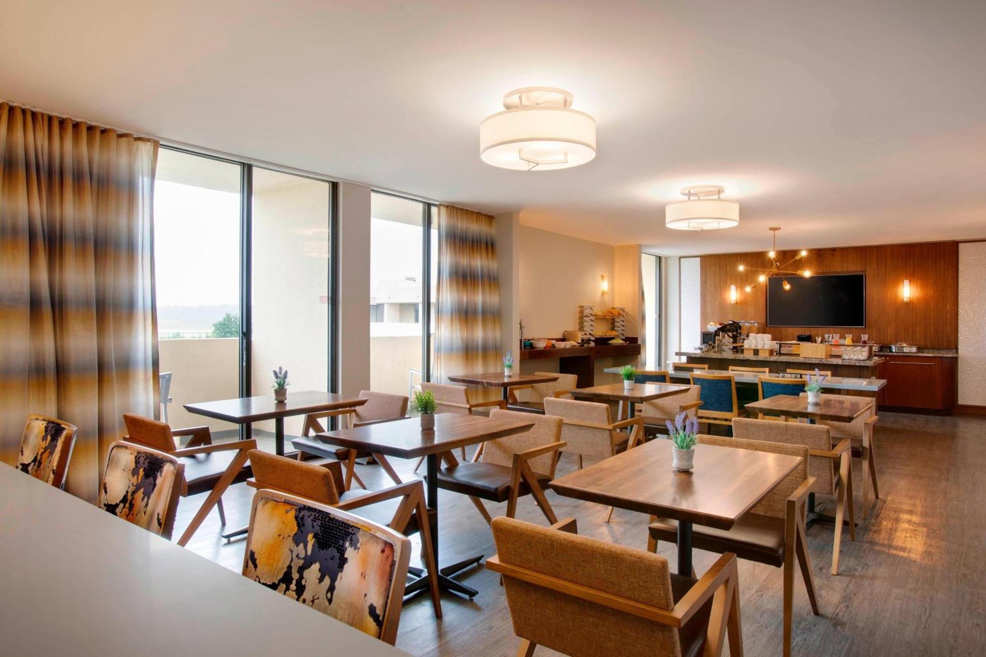 Greensboro-High Point Marriott Airport Екстериор снимка
