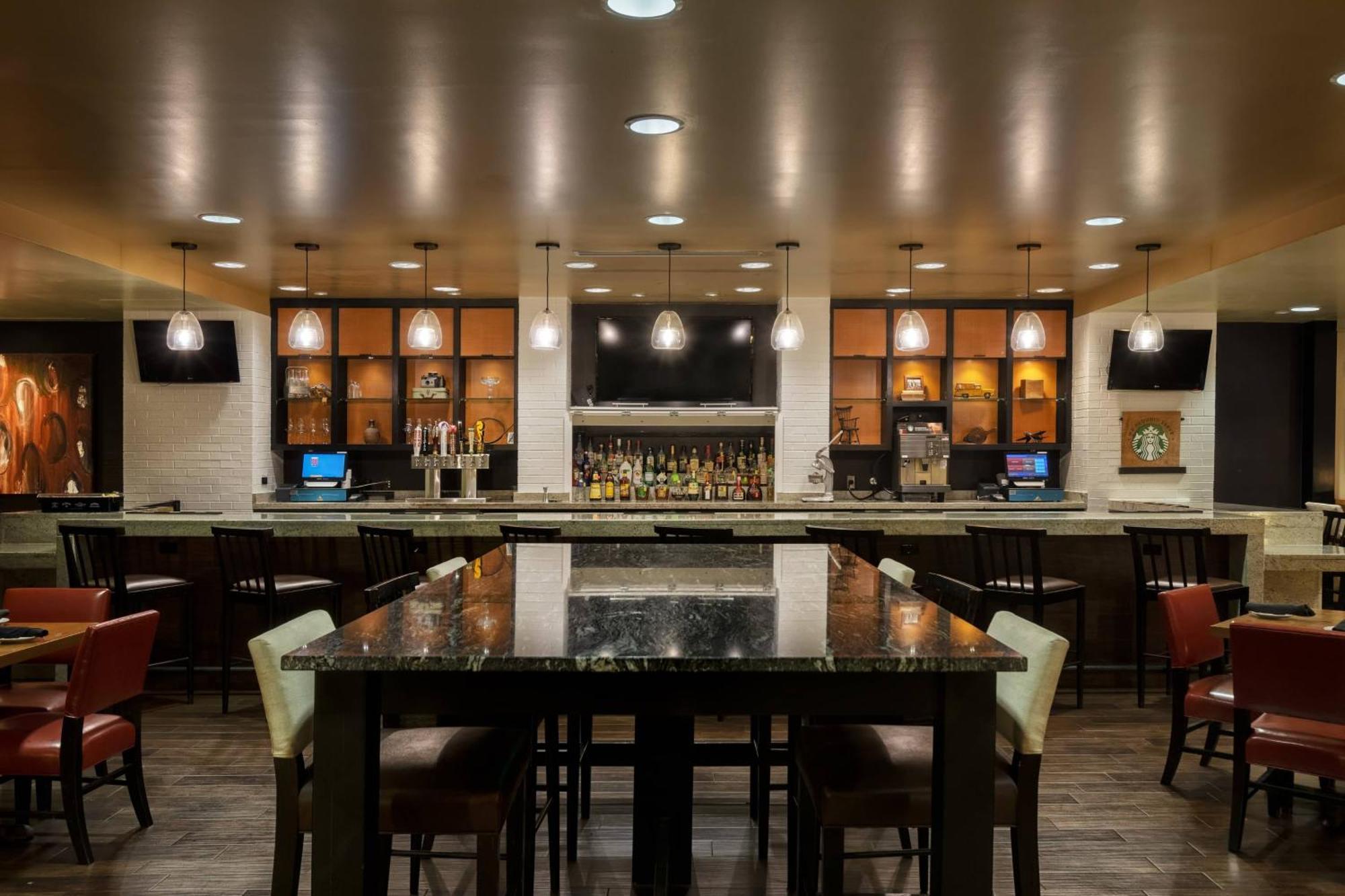 Greensboro-High Point Marriott Airport Екстериор снимка