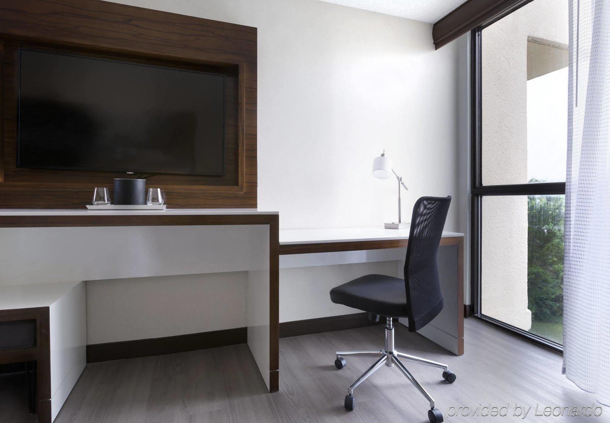 Greensboro-High Point Marriott Airport Екстериор снимка