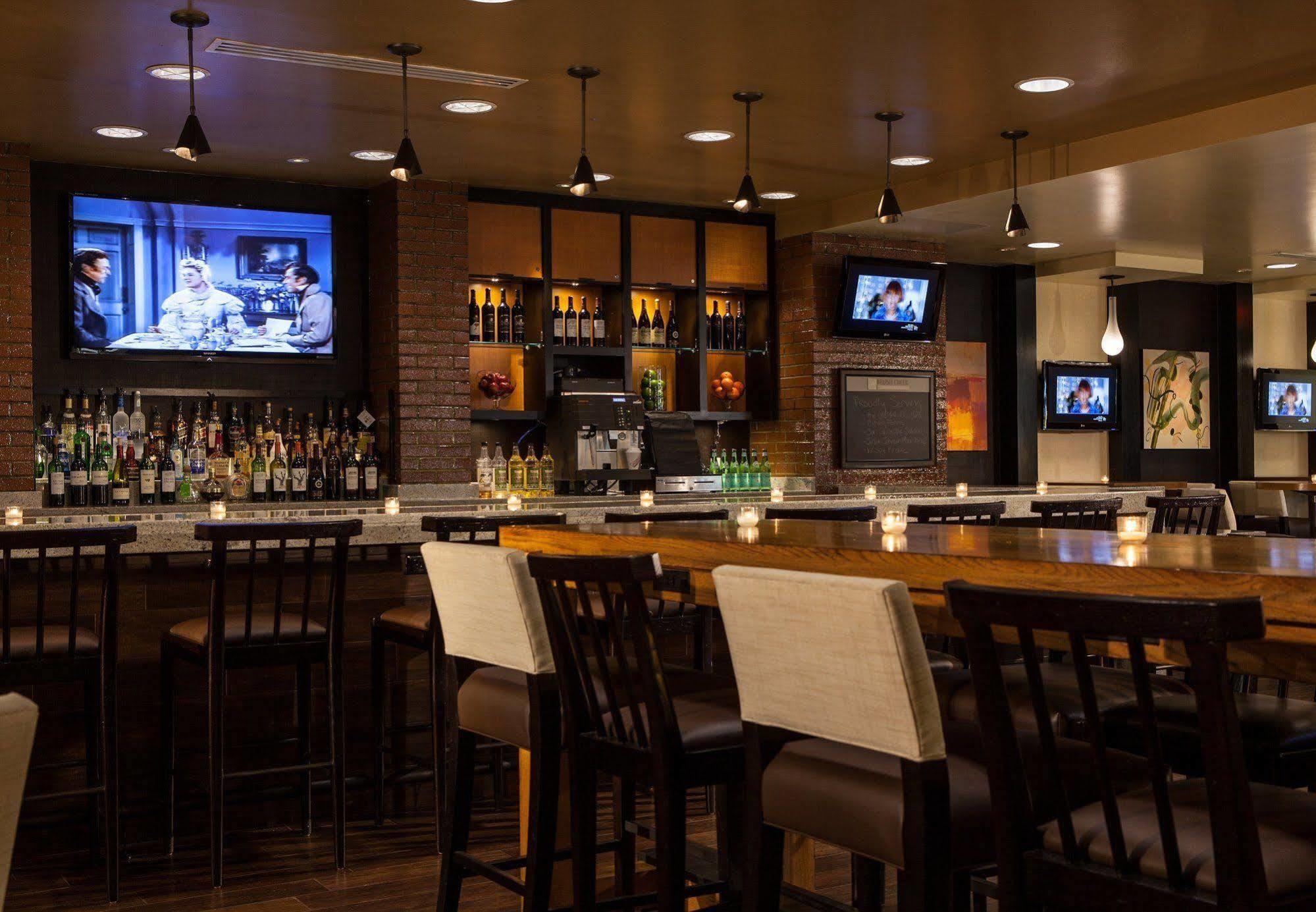 Greensboro-High Point Marriott Airport Екстериор снимка